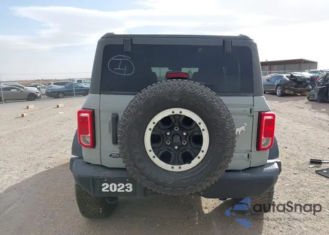 2022 Ford Bronco Black Diamond из США, поврежденный, VIN 1FMEE5DP8NLB10601